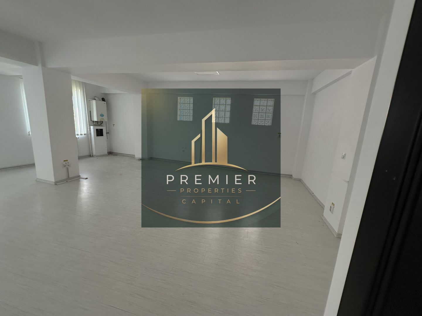 Oportunitate investitie cladire birouri proprie centrala pe fiecare etaj - Poză 4