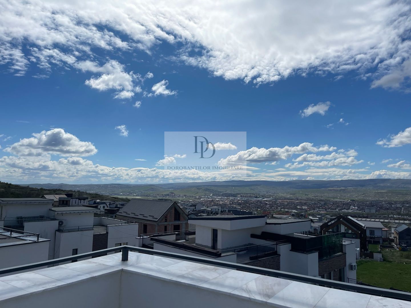 Casă de închiriat | Terasă Panoramică | Piscina | Cartier Voroneț - Poză 2