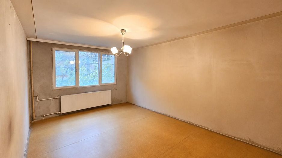 Garsoniera decomandata in bloc mixt 1978 langa Parcul Drumul Taberei - Poză 2