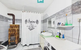 Casă cu 6 camere pe teren de 2029 mp – Miniş - Poză 15