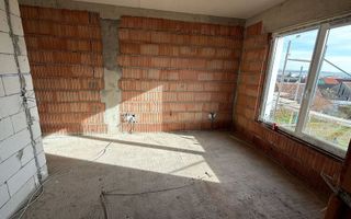 Casă Tip Duplex | 4 Camere | 2 Balcoane | Terasă | Șura Mică - Poză 4