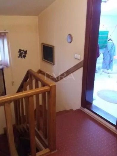 Casă / Vilă cu 5 camere de vânzare în zona Gruia - Poză 3