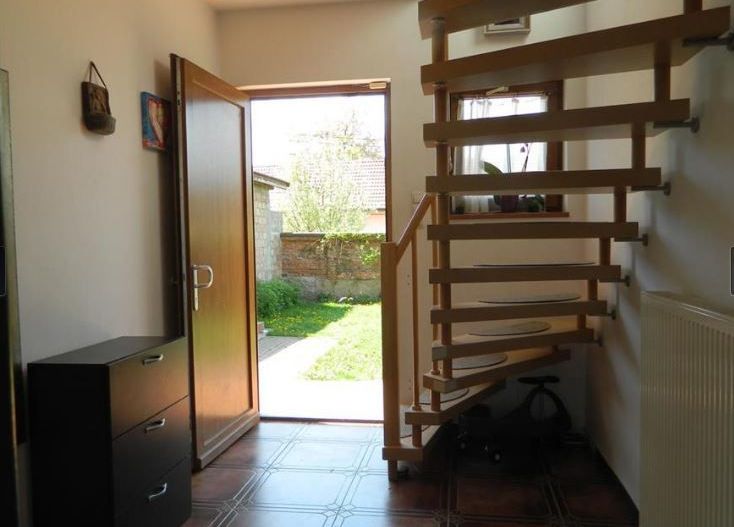 Sanpetru- intrare din Brasov, zona veche de case, locuinta din 2009, pret 199000 - Poză 6