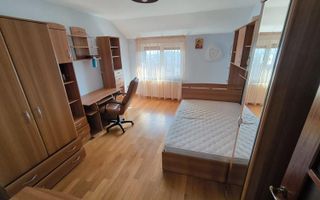 Casă spațioasă și luminoasă, cu teren generos, zona Europa - Poză 8