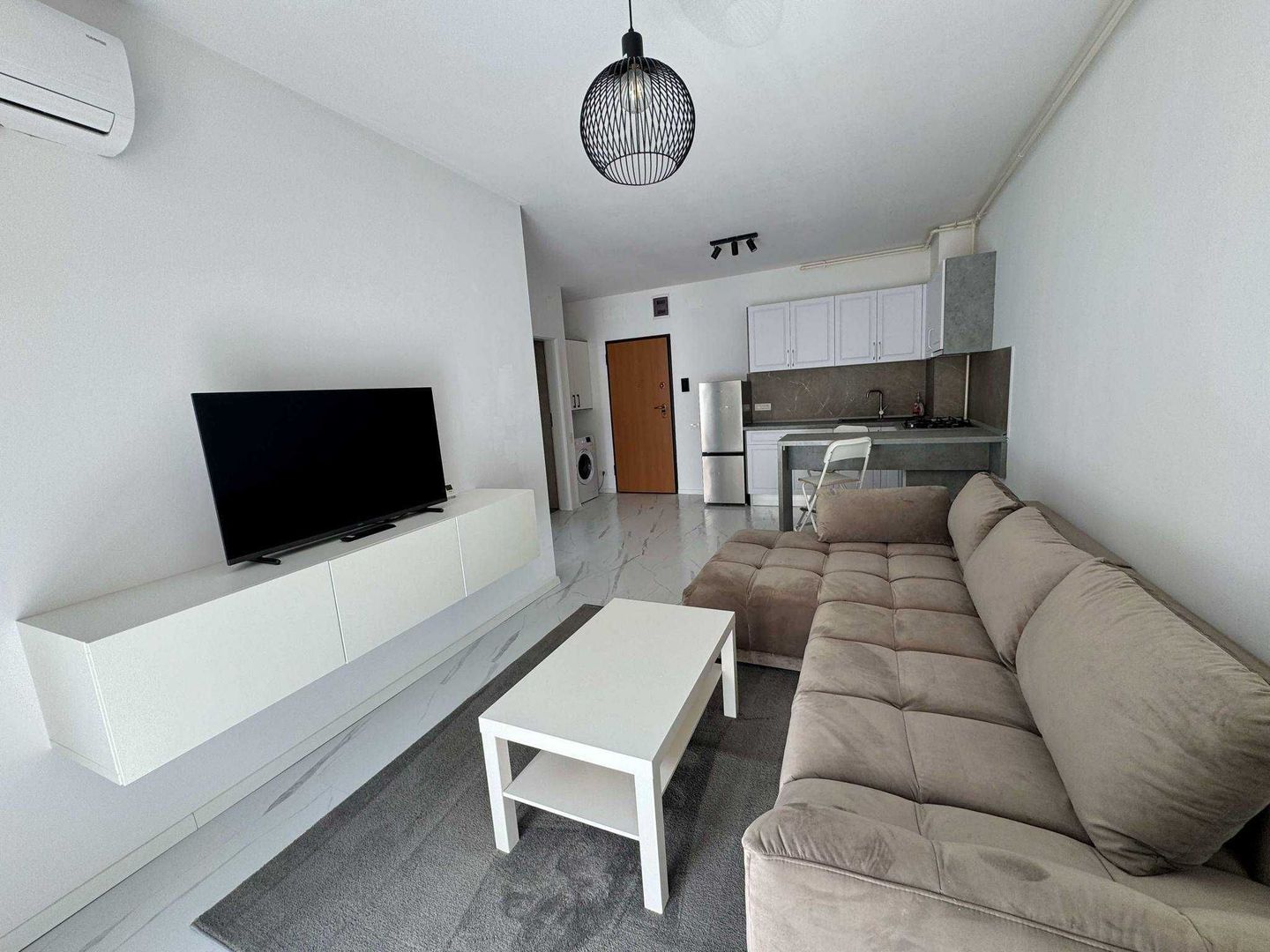 Apartament 2 camere Torontalului - Poză 1