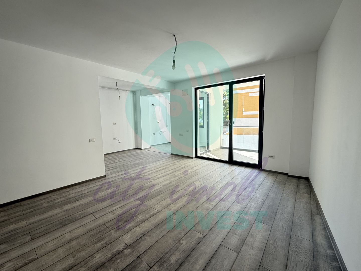 Apartament cu LIFT IN INTERIOR si doua terase de 21 mp in total - Poză 14