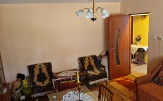 Vând apartament 3 camere - Poză 8