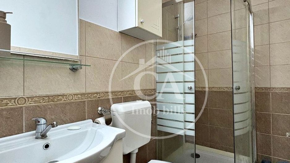 Casa de inchiriat cu 3 camere la curte comuna in zona centrala, Oradea - Poză 9