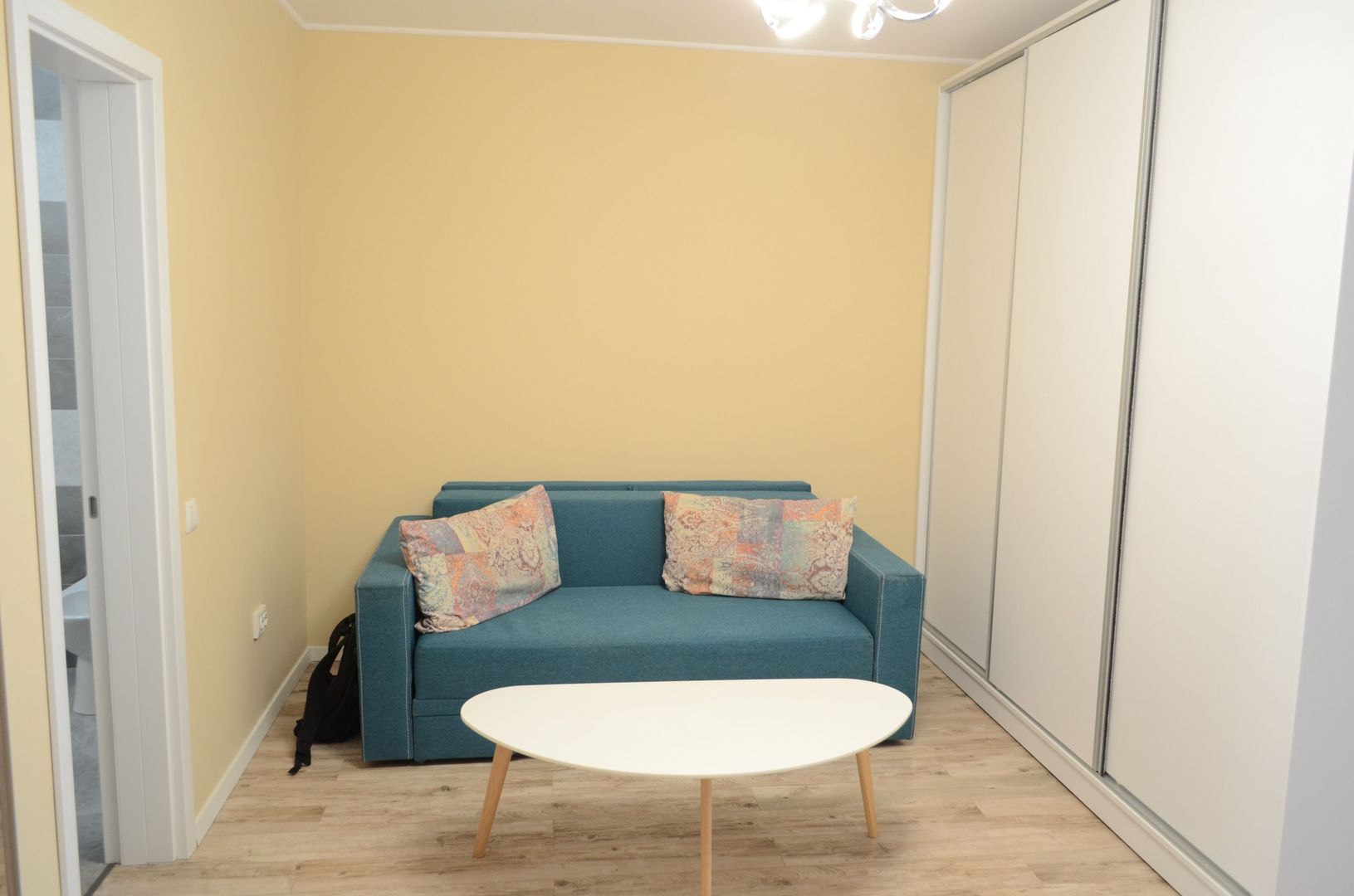 apartament zona Vivo cu 2 camere si parcare exterioara - Poză 5