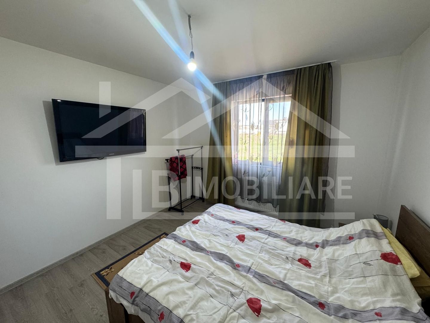 Casa individuala, 200 mp utili, 1399 mp teren, Zona Ernei - Poză 3