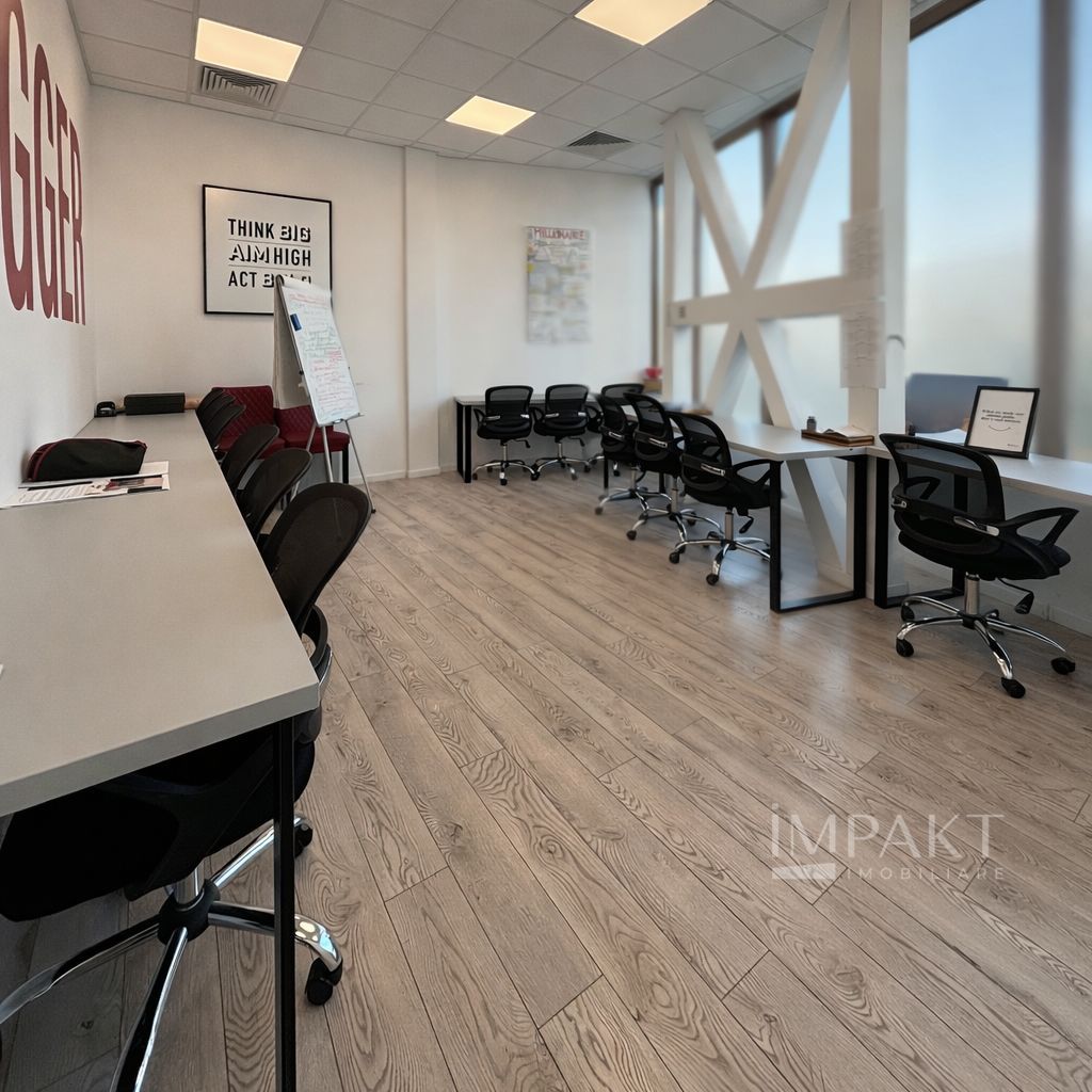 Spațiu comercial modern, zona-centrala complet amenajat pentru birouri - Poză 16