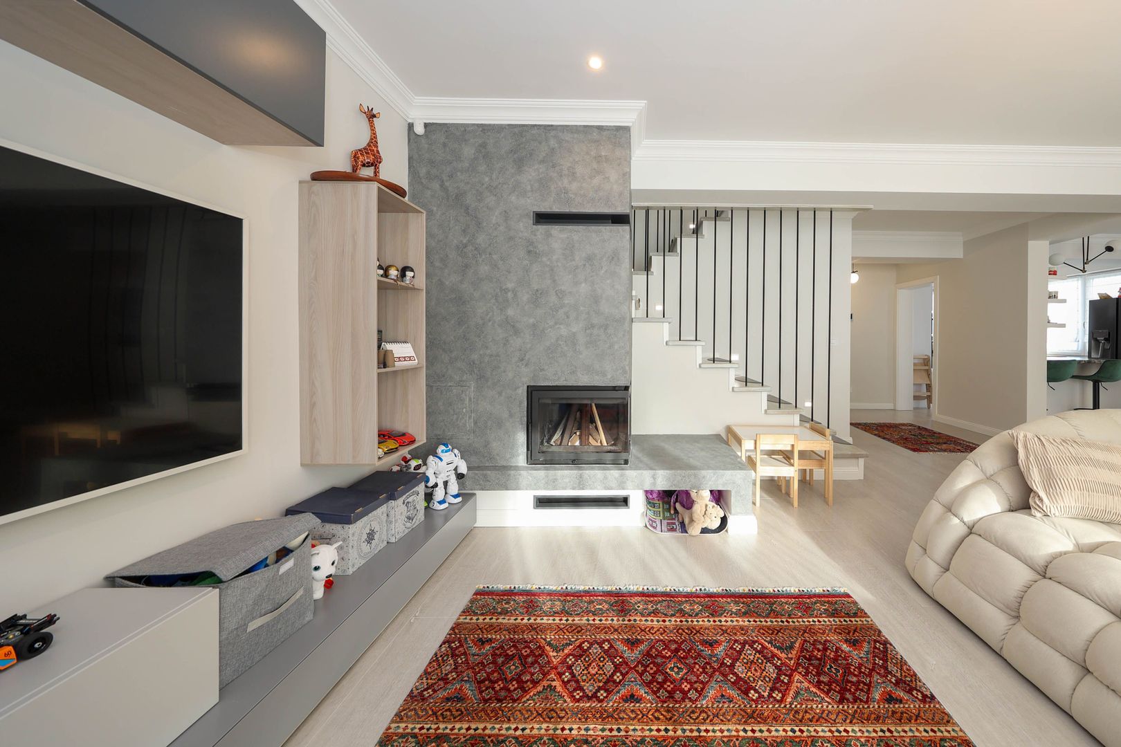 Casă ideală pentru familie în Brașov, Bunloc – spațioasă, luminoasă, priveliște - Poză 22