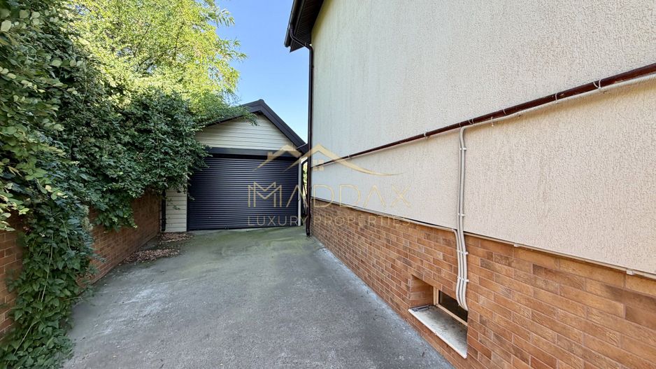 Vila cu 6 camere *485 mpc // *1.670mp teren* // 8 locuri parcare // Sisești - Poză 11