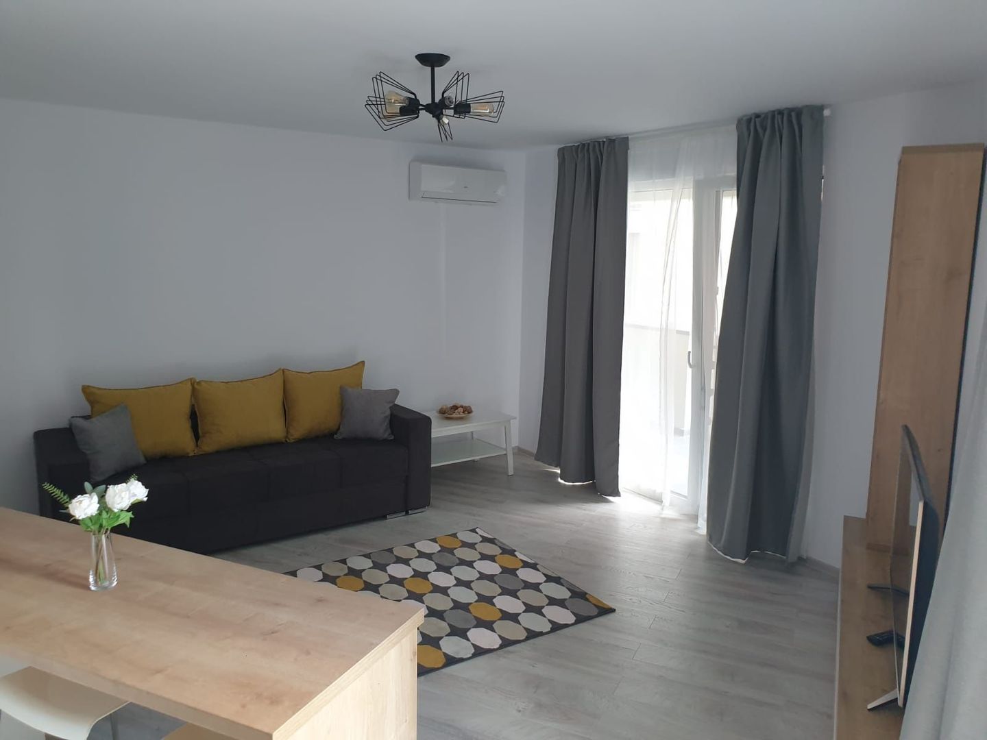 Apartament cochet I Loc parcare inclus I Zona Aradului - Poză 3
