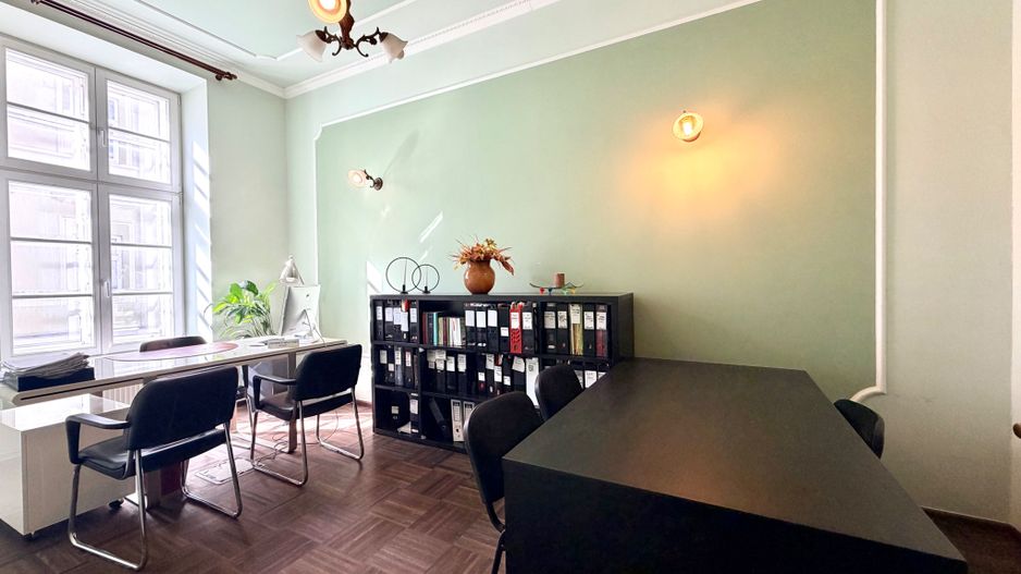 4 camere Ultracentral  - Piața Unirii, ideal birouri, parcare in curte - Poză 8