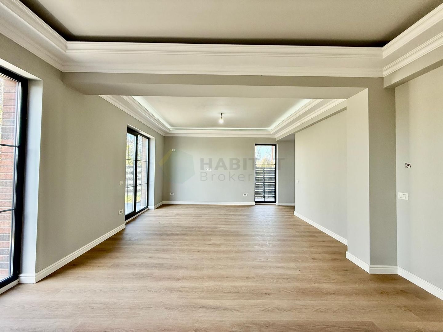 Vila urbana finalizata - te poti muta imediat. Comision 0 - Poză 3