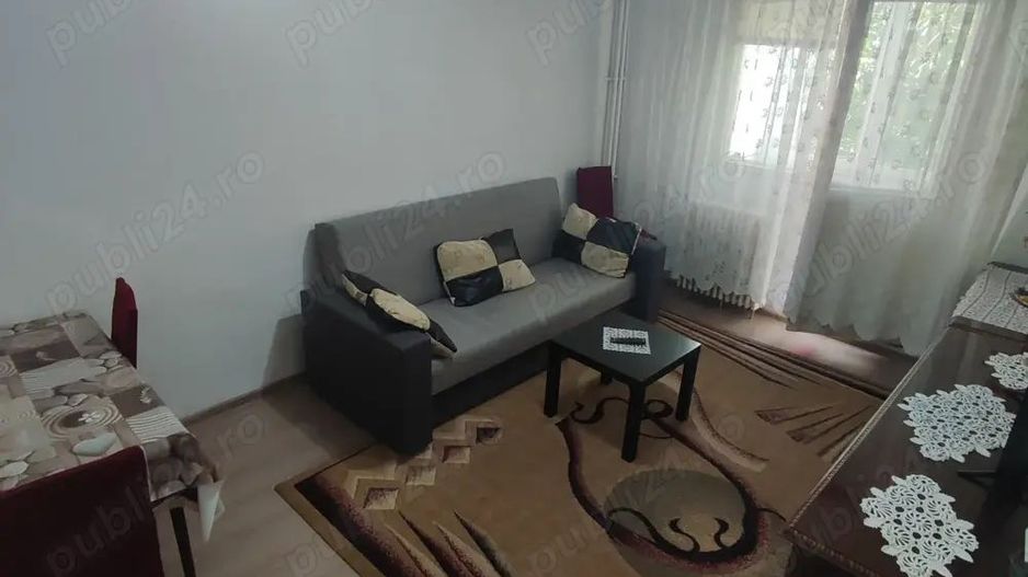 De vanzare Apartament 2 camere sector 4 - Poză 2