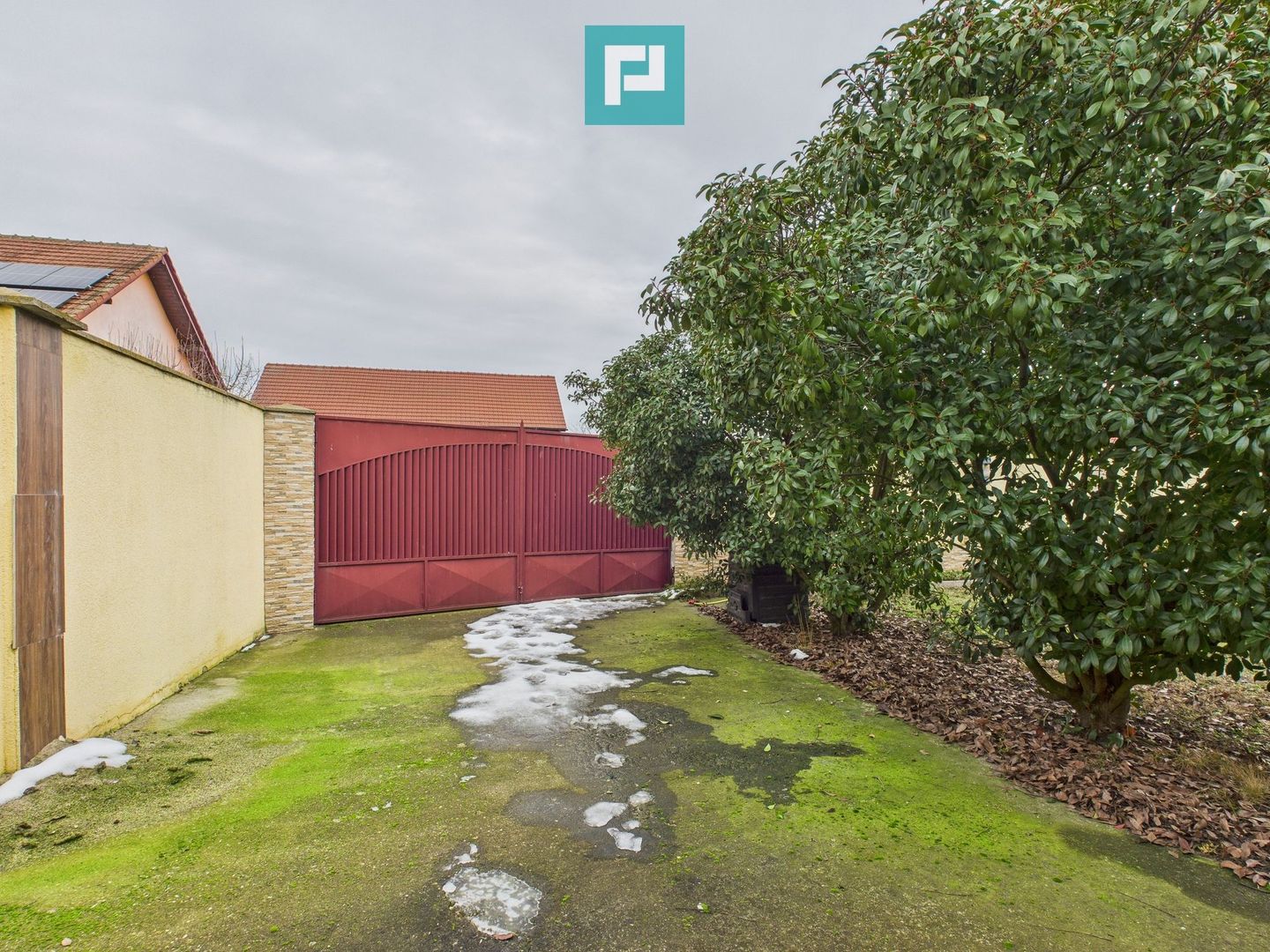 Vilă elegantă cu etaj în Zădăreni - Poză 30