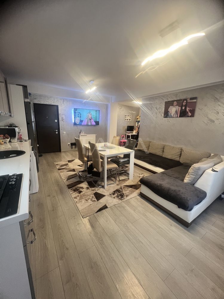 Vând apartament cu 2 camere în Florești, zona Florilor. - Poză 3