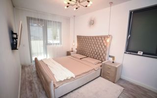 Vând apartament 3 camere - Poză 5