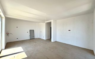 Apartament cu 2 camere si curte de 100mp | Mosnita Noua - Poză 1