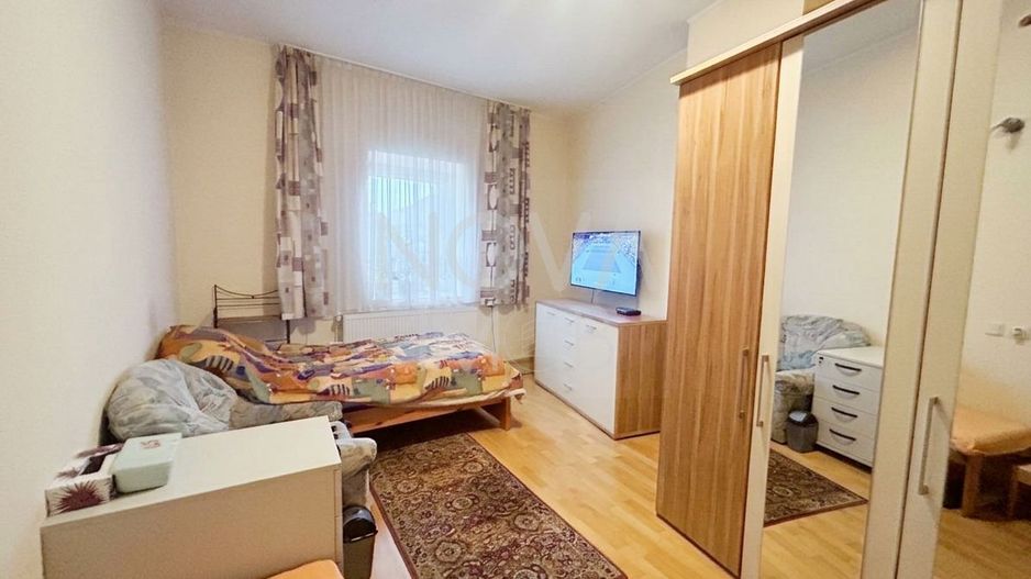 Casa de vanzare 200 mp cu spatiu comercial la parter, strada Lunga - Poză 11