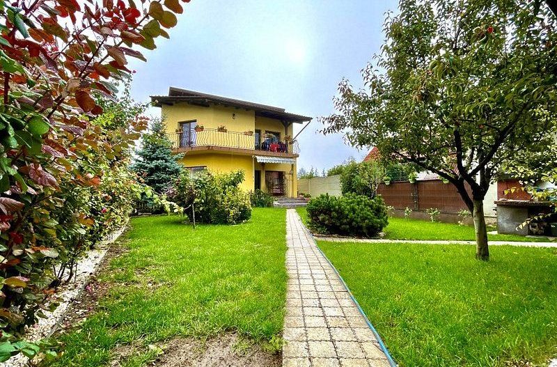 Design clasic, pozitie centrală - casă  în Dumbrăvita - Poză 21