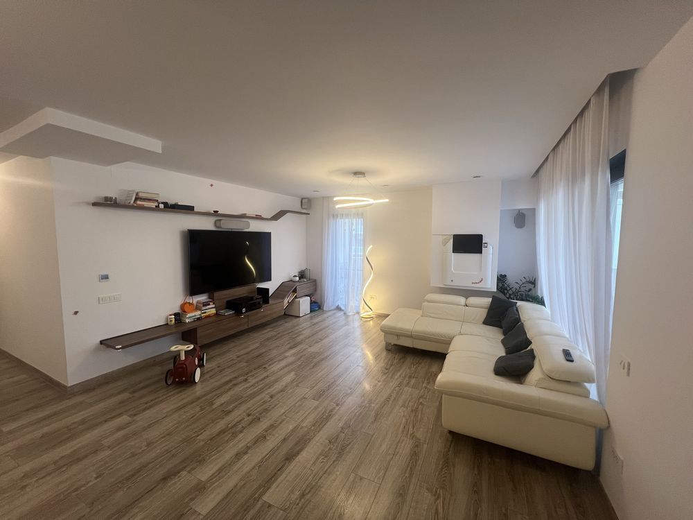 Apartament 3 camere Dumbravita lux - Poză 2
