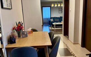 Apartament cu 4 camere cu vedere spre cris - Poză 3