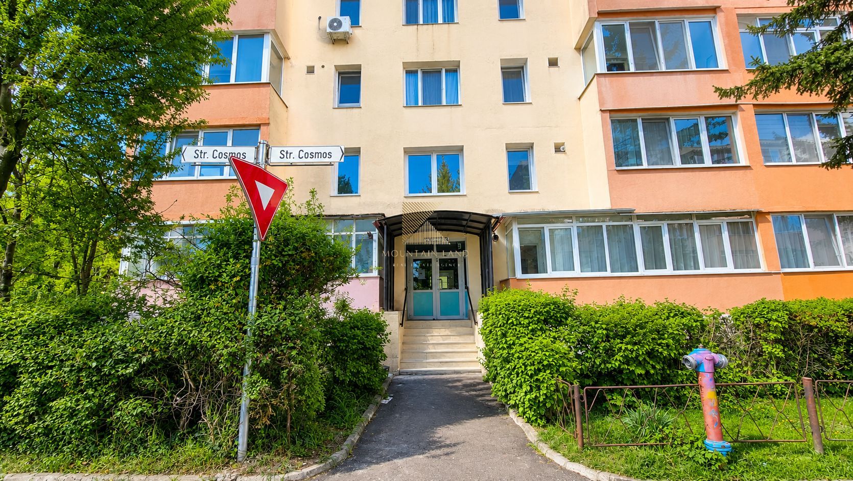 Apartament decomandat | 3 camere | 2 băi | Petfriendly | Astra - Poză 1