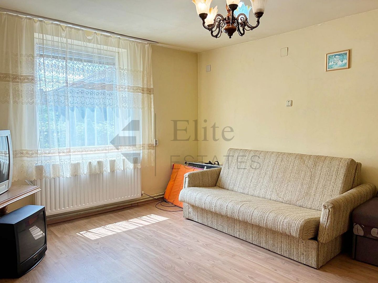 Casa cu teren 1079 mp de vanzare in Apateu, Bihor - Poză 9