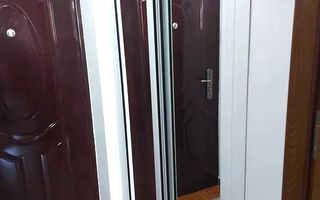 Gars. 31 mp, et 9/10, bloc reabilitat, instalații refăcute, mobilată și utilată - Poză 13