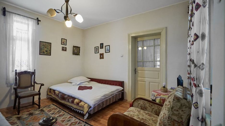 Casa Valea Mare Pravat (Campulung-Arges ) - farmec interbelic - Poză 8