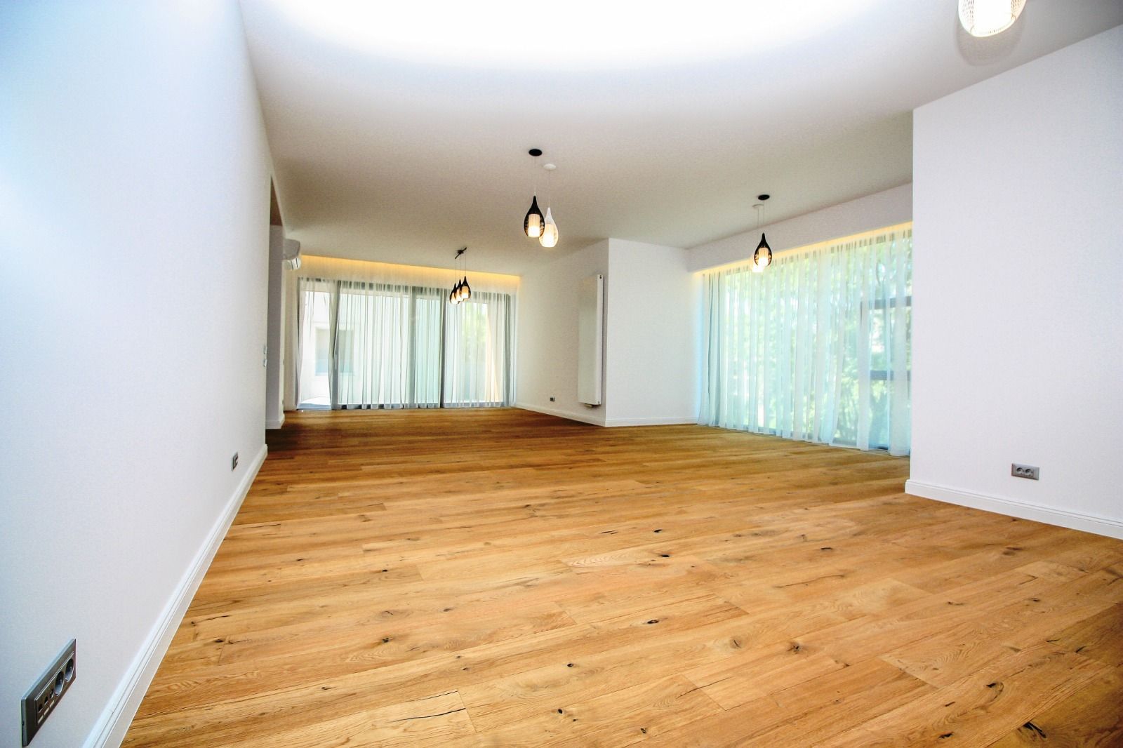 Floreasca Apartament 5 camere 3 Bai || Imobil boutique || Parcari Subterane 2 - Poză 9