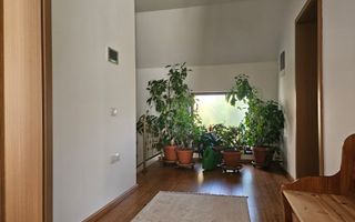 Casă individuala Tractorul 270 mp , zona Coresi - Poză 21