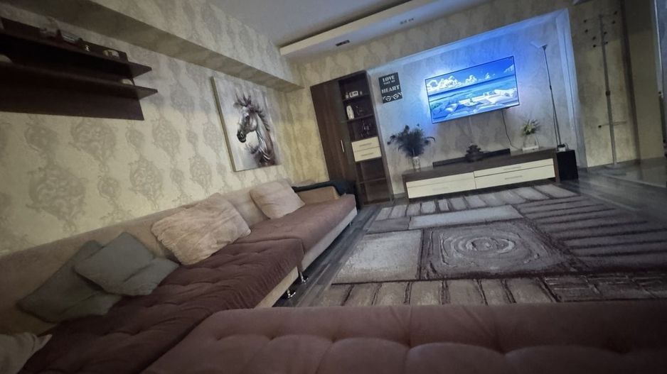 Apartament elegant 3 camere, 110 mp, vedere panoramică pe Bulevardul Decebal - Poză 3