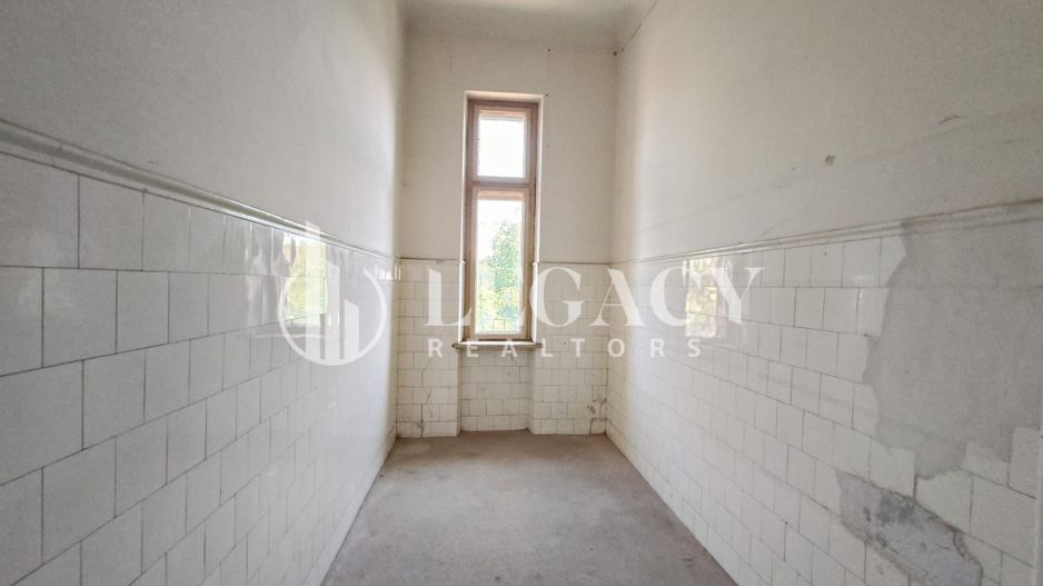 VÂNZARE/SCHIMB CU TEREN  - Clădire interbelică, centru oraș Siret - Poză 24