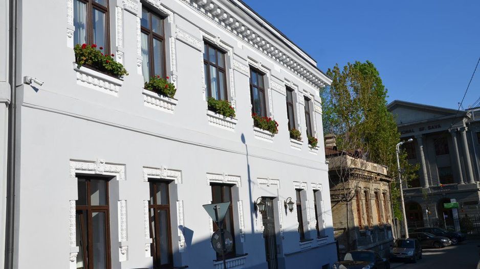 Apartament 3 camere Cotroceni - Poză 1