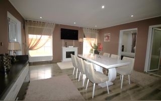 MIROSLAVA CASA EXCLUSIVISTA LA CHEIE LUX STIL MEDITERANEAN MOBILATA - Poză 4