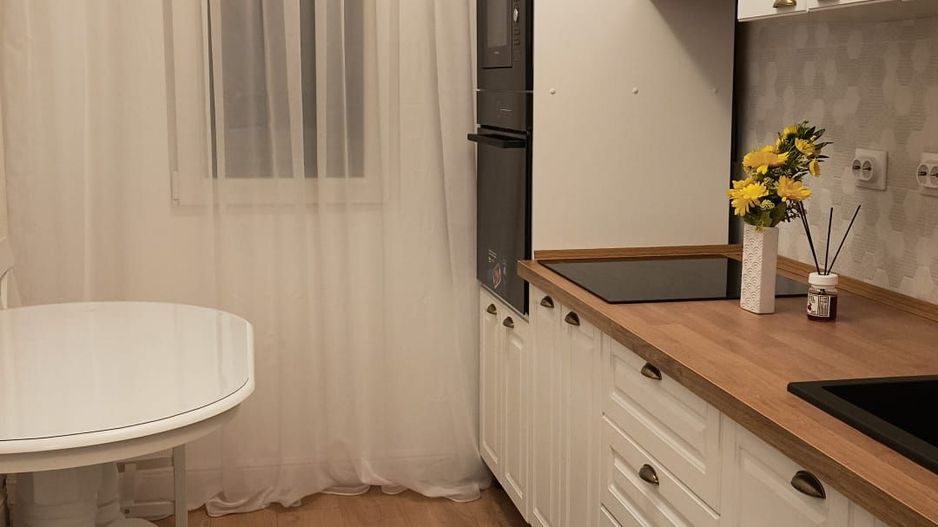 AP. 2 CAMERE- PIATA SUDULUI, BUCATARIE INCHISA, MOBILAT MODERN - Poză 5