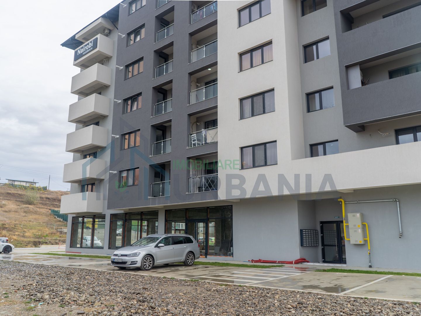 Apartament modern, 2 camere, 50 mp, mobilat lux, parcare inclusă – Vișan - Poză 1