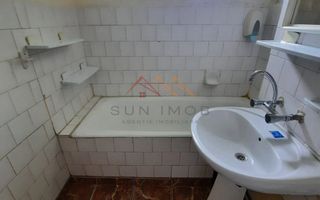 Apartament 3 camere, decomandat, ultracentral, perioada lunga, Campina - Poză 3