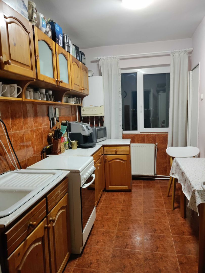 BRASADAS vinde ap 3 cam etaj 6 Careiului Micro 16. - Poză 2