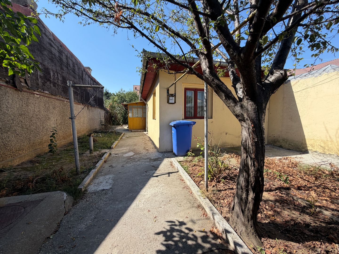 Casă cu teren 251 mp – zona Andronache, Strada Mențiunii - Poză 4