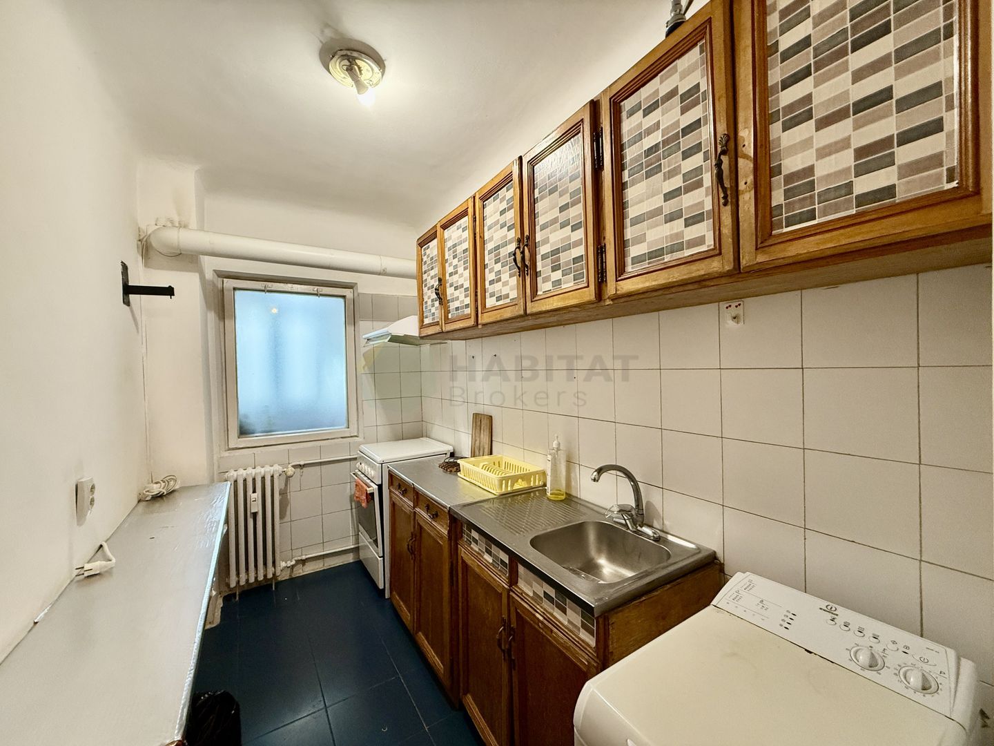 Decomandata, bloc 1982, aproape de metrou - Poză 4