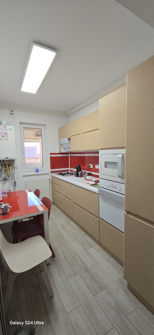 De inchiriat : Apartament 2 camere + loc parcare exterior - Poză 6