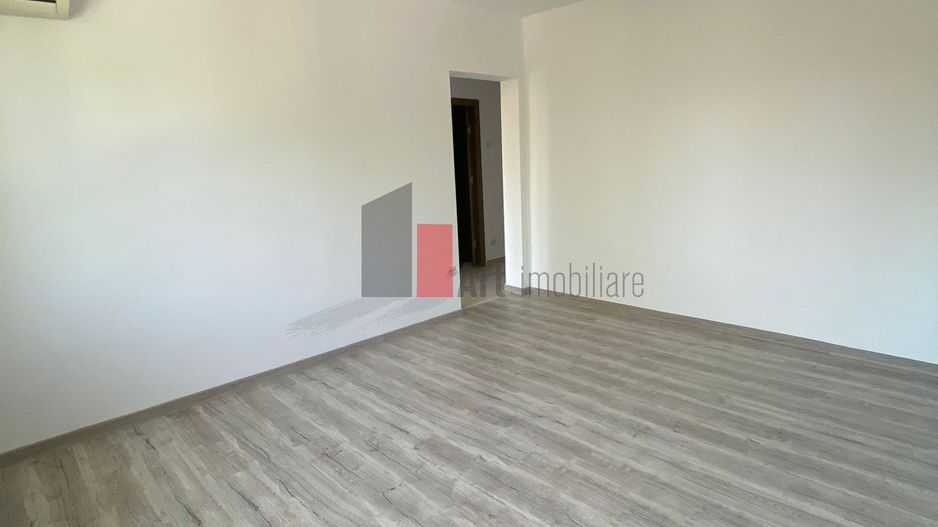 Apartament 3 camere Grivita - Poză 2