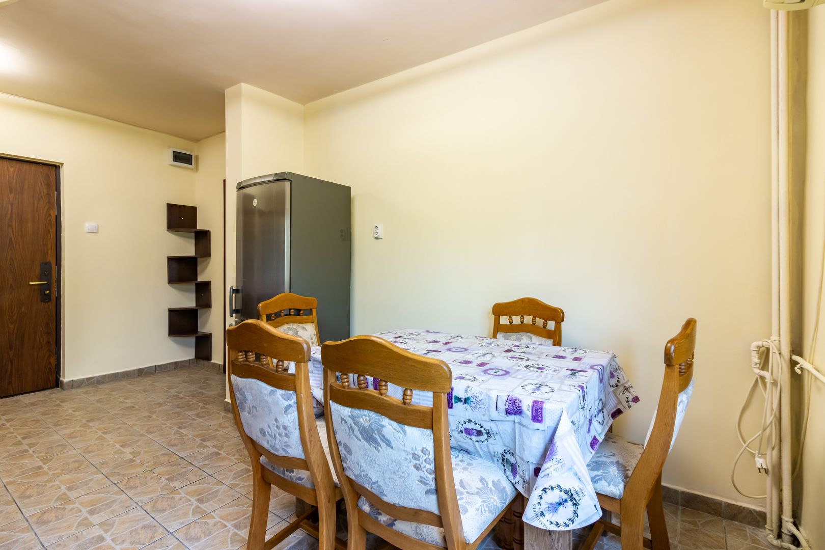 Apartament 3 camere mobilat ,strada Novaci în zona 13 Septembrie - Poză 13