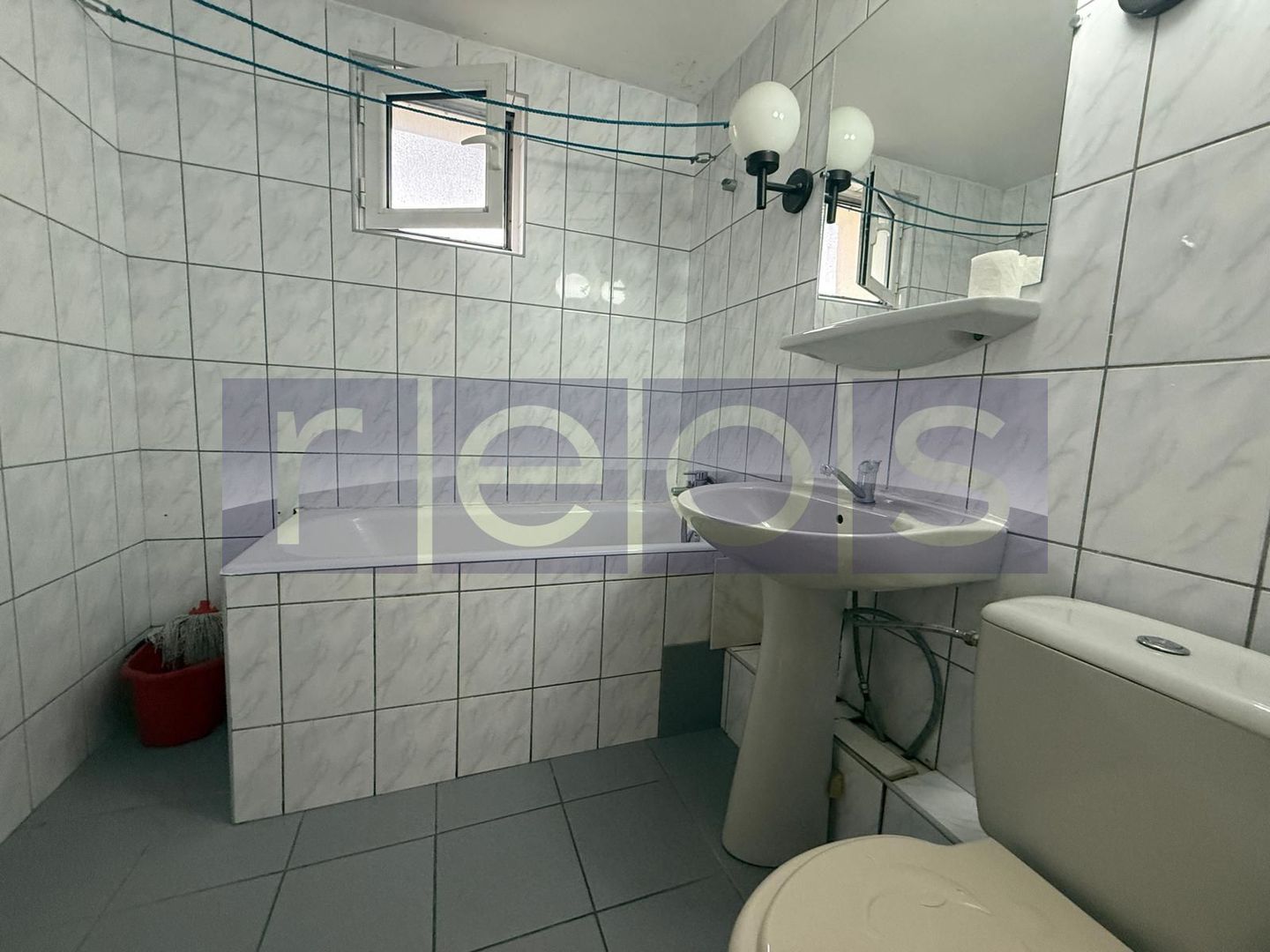 OPORTUNITATE DE VANZARE APARTAMENT 3 CAMERE ZONA TEI 2 BLOC 1982 - Poză 13