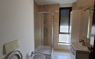 Spațios 4 camere, zona Braytim - Poză 12
